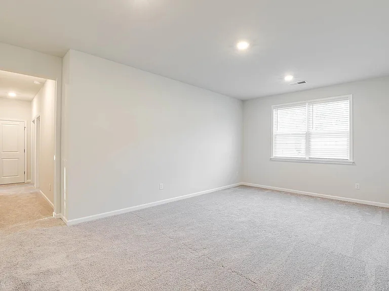 360 Caledonia Ct — Photo 32
