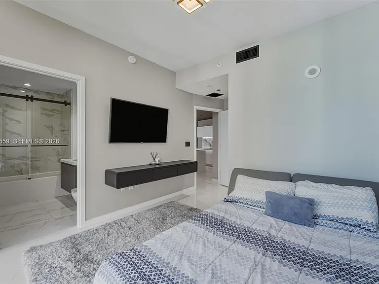 851 NE 1st Ave #43 — Photo 20