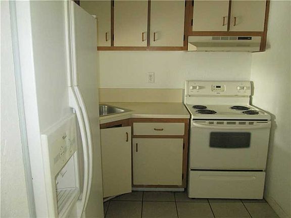 2nd image of 4550 NW 9th St APT 603E