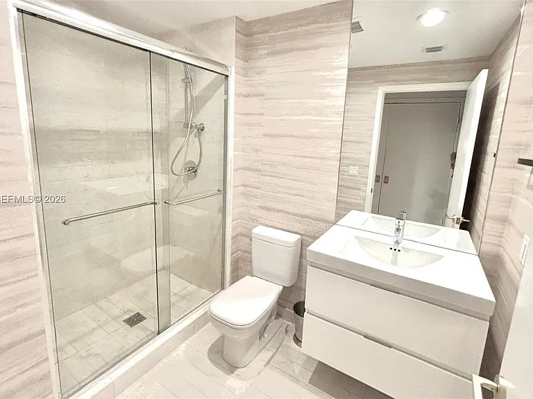 17301 Biscayne Blvd #210 — Photo 29