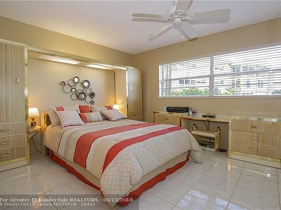 4th image of 4705 NW 35th St APT 403