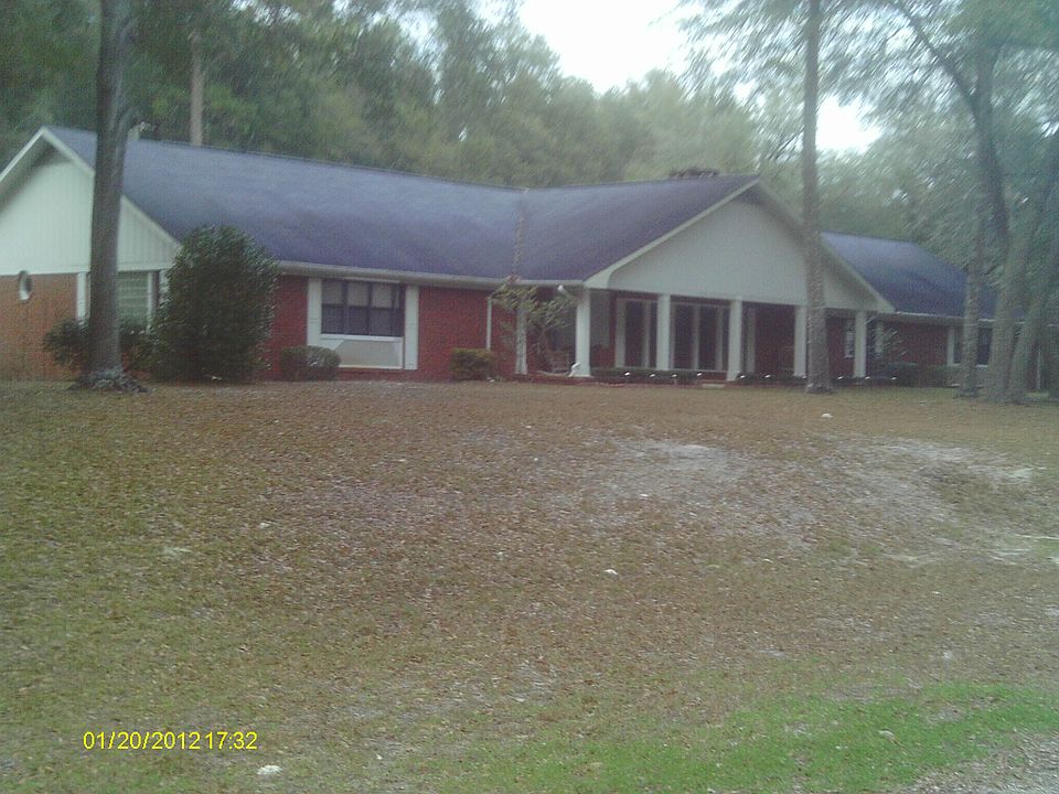 1st image of 731 NE Northwood Dr