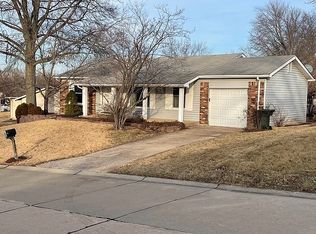 622 Pebble Ln, Saint Peters, MO 63376