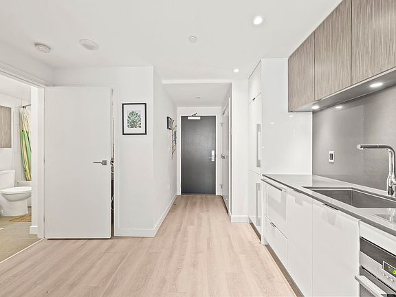 2nd image of 209 E 7th Ave #710