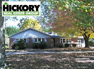 2334 4th St NE, Hickory, NC 28601