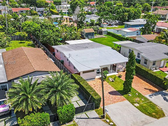 5th image of 6525 SW 32nd St