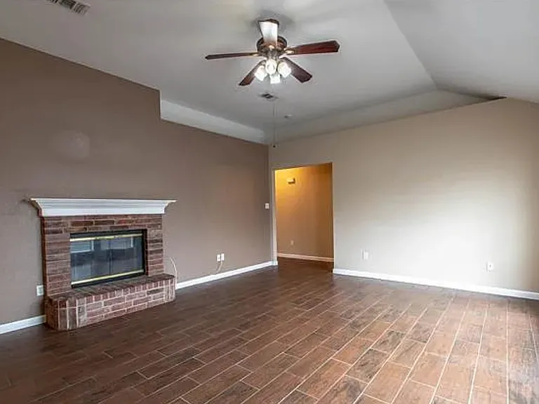 816 W Colony Dr — Photo 17