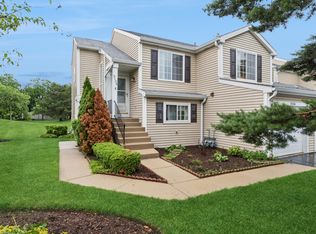 2134 Northwind Cir, Schaumburg, IL 60194