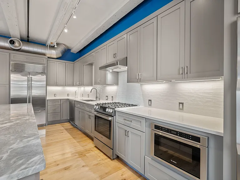 21 Wormwood St #315 — Photo 9