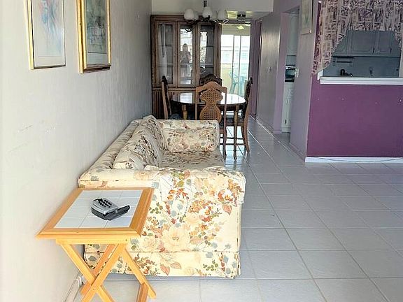 2nd image of 138 Westbury #G