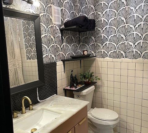 3rd image of 4328 Edgewater Dr #202C