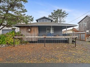 111 S Dolphin St, Rockaway Beach, OR