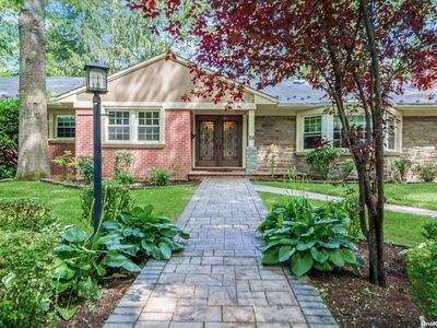 24 Somerset Drive N, Great Neck, NY, 11020