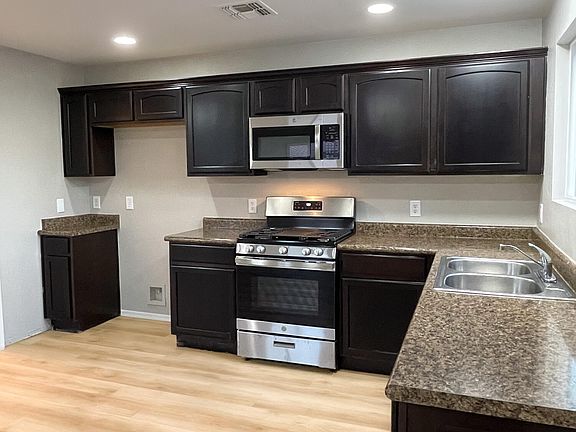 2nd image of 48 W Via Costilla