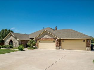 9215 Fendrych Dr, Oklahoma City, OK 73165