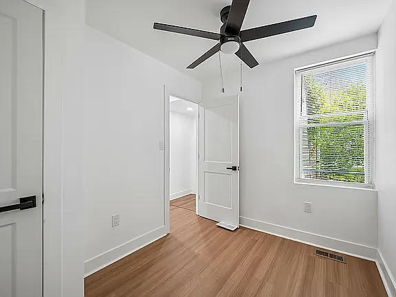 2125 N Marston St #7 — Photo 3