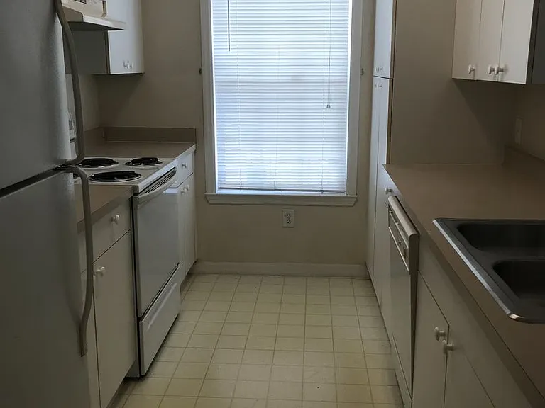 3589 Conroy Rd — Photo 5