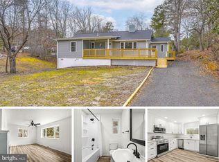 19717 Oak Ct, Lexington Park, MD
