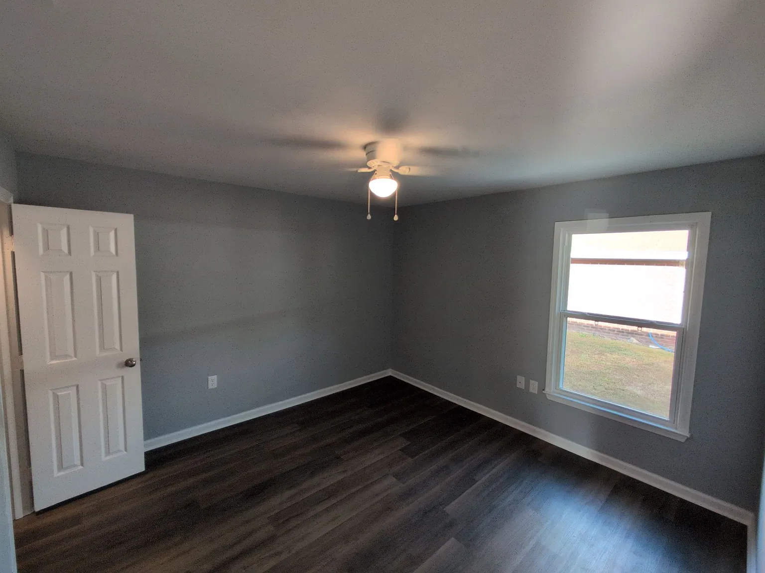 2 bed, $1,300 — Photo 3