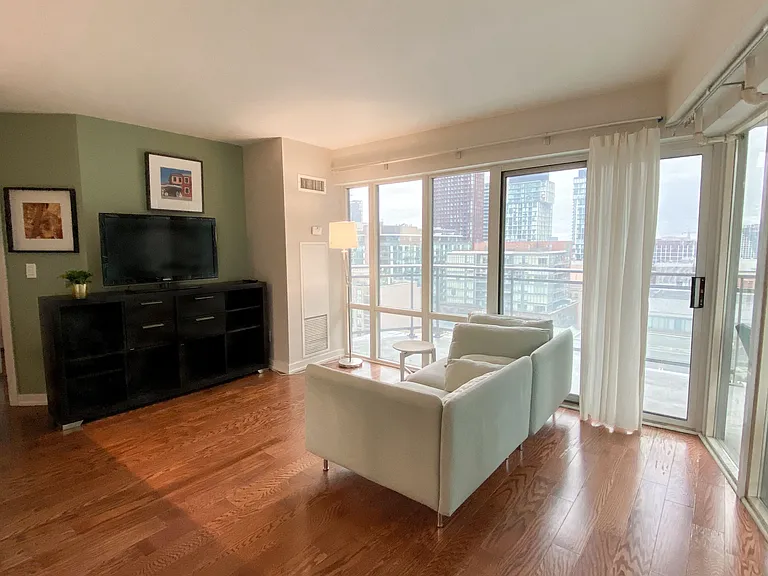 255 Richmond St E #1504 — Photo 13