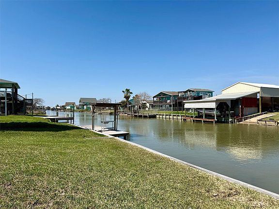 3rd image of 191 Dolphin Way Rd #204