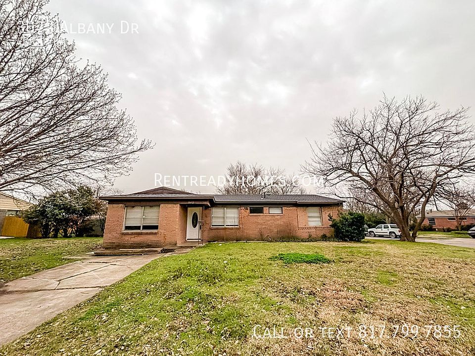 1st image of 3072 Albany Dr