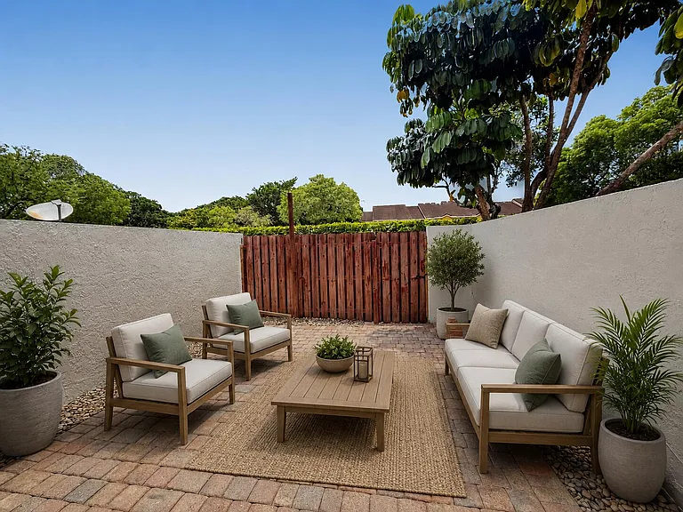 2700 S Oakland Forest Dr #305 — Photo 34