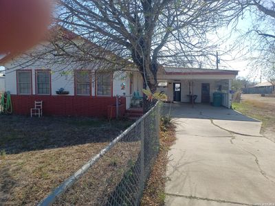 2204 Zanderson, Jourdanton, TX, 78026