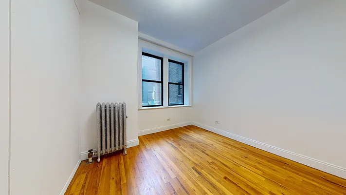 Rented by Bond New York | media 6