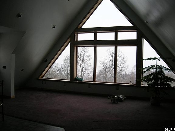 4th image of 255 White Stone Dr