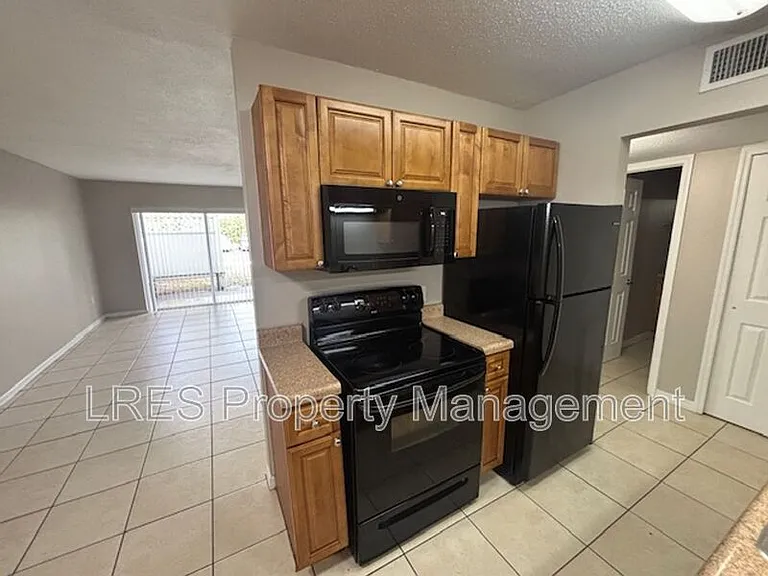 1695 Lee Rd #B107 — Photo 3