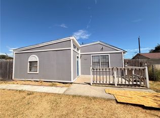 912 Denver St, Portland, TX 78374