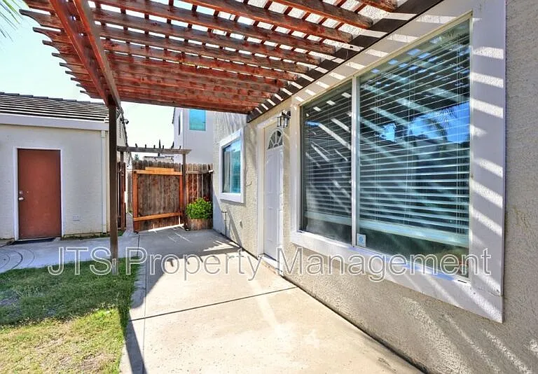 6620 Verandah Ct — Photo 54