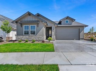 7810 W Daybreak Run Ct, Meridian, ID 83646