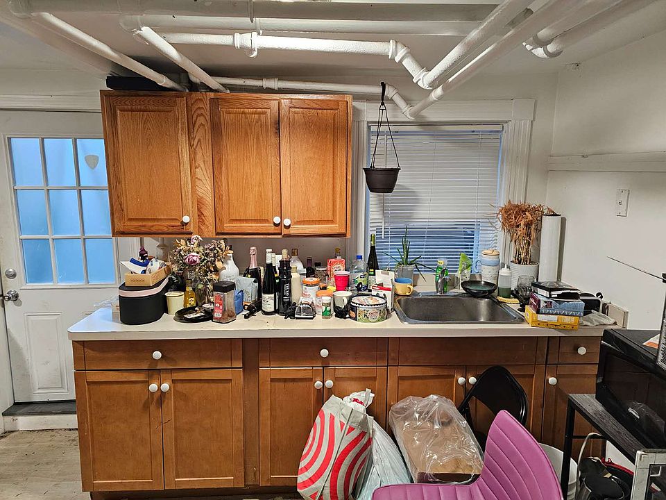 1st image of 703-705 Washington St #B