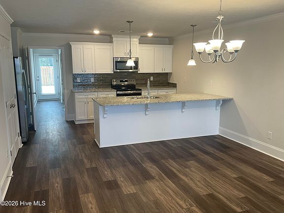 3rd image of 8039 Bannock Circle