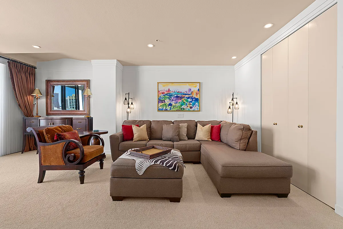 1 bed, 1.5 bath, 1200 sqft, $5,200 — Photo 3