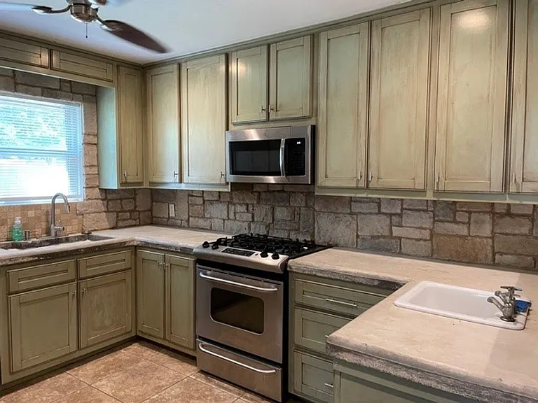 5719 Fairview Dr — Photo 6