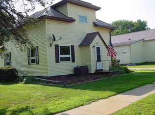 180 S Front St, Unity, WI 54488