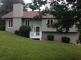 166 Blazer View Rd, Johnson City, TN 37615