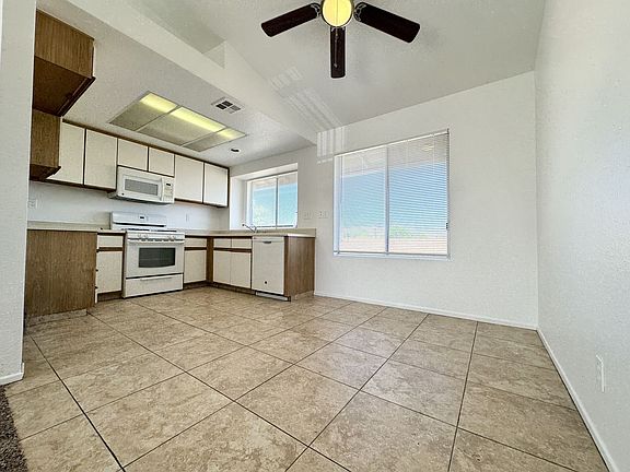 2nd image of 79560 Avenue 42 #B