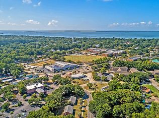 16 Joyce Ave, Mount Pleasant, SC 29464