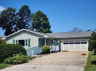 2394 Plainview Dr, Saginaw, MI 48603