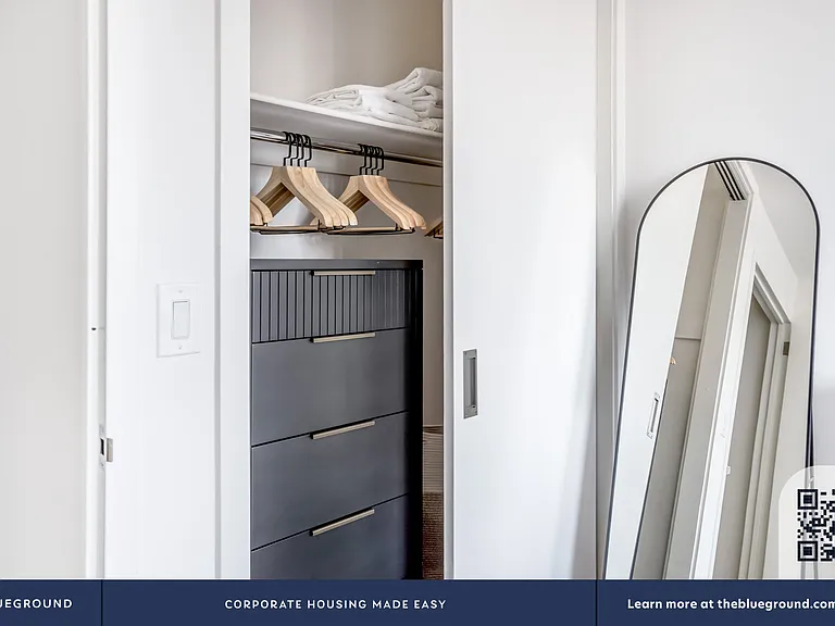 520 W 43rd St #24F — Photo 10