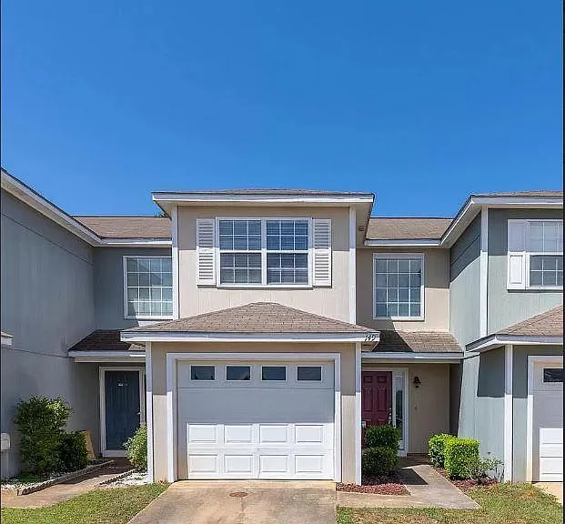 149 Woodberry Dr — Photo 1