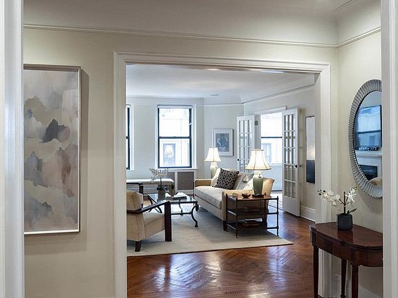 3rd image of 1075 Park Ave #5B