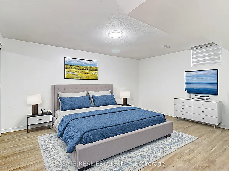 11 Jordana Dr — Photo 2