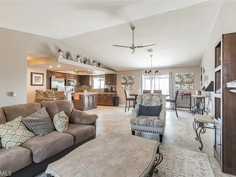 27350 Melanita Dr — Photo 15