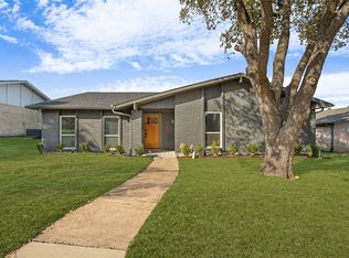 2004 Chatsworth Rd, Carrollton, TX 75007