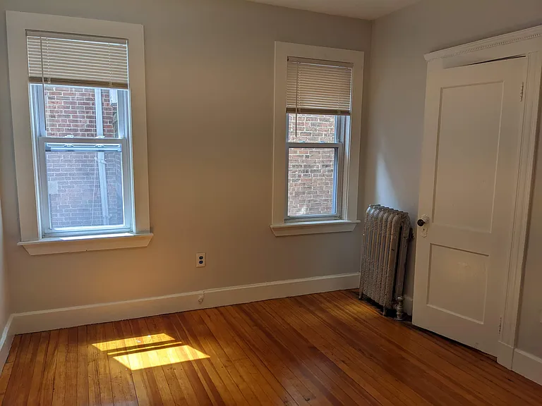 150 Washington St #2 — Photo 9